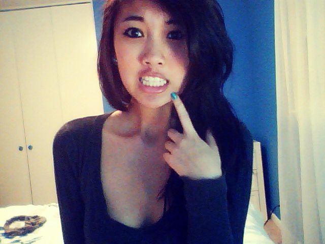 fuckyeahhsexyasians:  http://missnguyener.tumblr.com