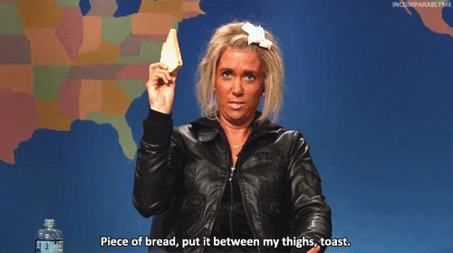incomparablyme:  Kristen Wiig making fun of Tan Mom