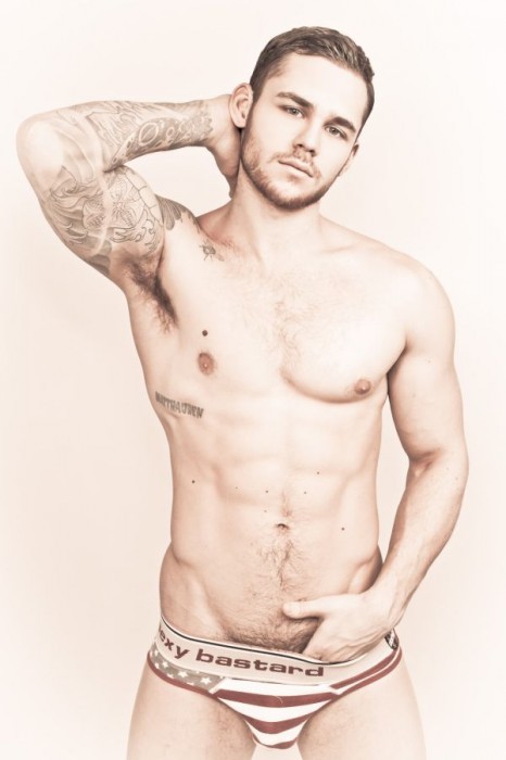 hotdailyhunks:  Check Out MATTHEW CAMP (@Matthewgogo)!! Matthew Is A GoGo Dancer In New York.. And He’s Fucking Sexy!! 