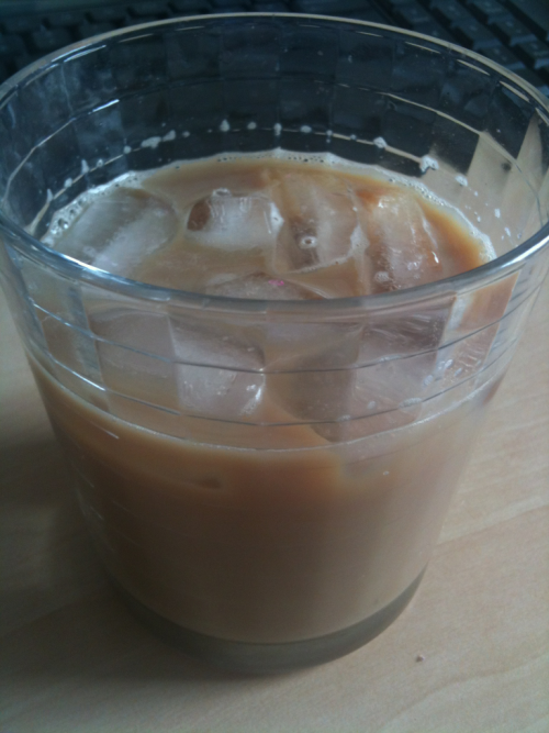 Easy iced coffee (serves 1): -coffee -sugar -boiled water -milk -ice Mix a little bit of boiled wate