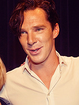 ladyavenal:benedictsbitch:Has it suddenly become very, very hot in here……It’s very very very toasty…