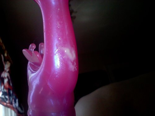 hornywetbitch: Lowering myself on, I made a mess… 