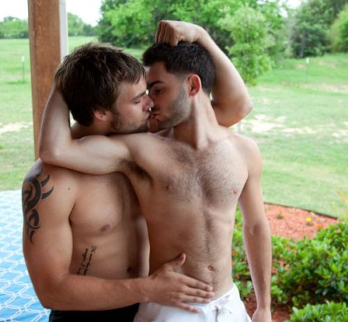 undiesnow:  Southern Strokes’ Josh and Logan 