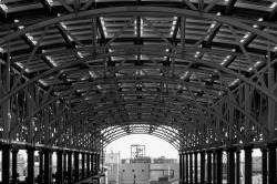 deshaunicus:  Archway. Taken at the Coney Island train station in Brooklyn. 