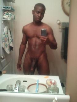 nudeselfshots-blackmen.tumblr.com post 27117767281