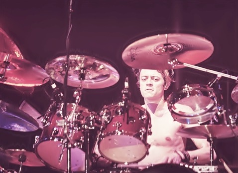 fullyavengedsevenfold:  Photoset Arin Ilejay Drums 