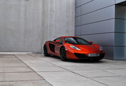 automotivated:  McLaren MP4-12C (by Jack de Gier)