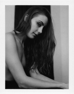 yaistillusefilm:  She Knows Brooke Lynne Polaroid 600SE w/127mm lens Fuji FP3000B bw pack Film 