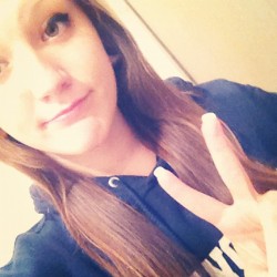 smokenweed:  hi c: Peaceeee (Taken with instagram)