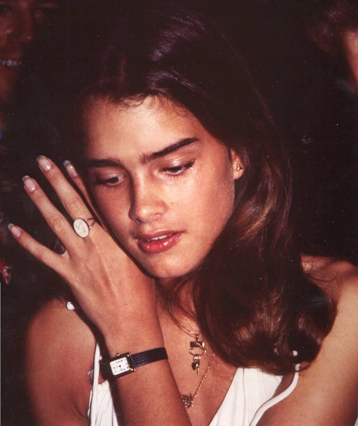 Young brooke shields