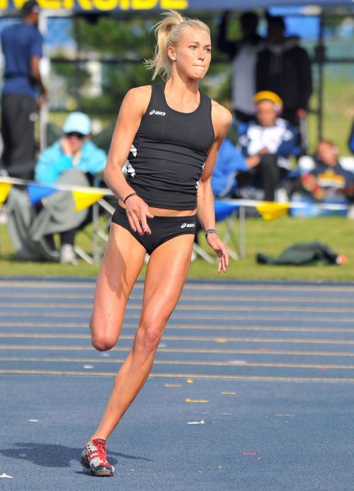 Lauren Collins - 19-Mar-2011UC Irvine Spring Break InvitationalAnteater Stadium, Irvine, California,