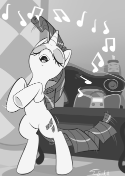 askspotlight:  |Fashion Swing| In the privacy of her workroom,  she’ll let her guard down. But only when the right song can crack her focus~  Time to kick back, Rarity. Jam out to your radio that you so totally have.  i love this style so much aaaahhhhh