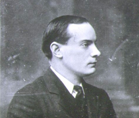 fyeah-history:Pádraig Pearse head of the ‘Provisional Government’ proclaimed in the Easter RisingPat