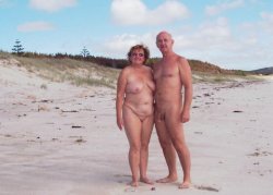 nudecouples.tumblr.com post 27971107279