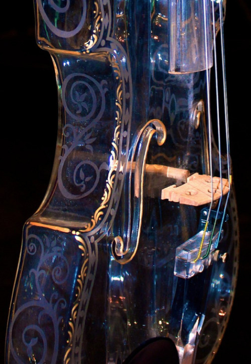 indulge-in-your-imagination:The only playable glass violin in the world.