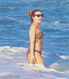 :  Demi Lovato at the beach in Rio De Janeiro, porn pictures