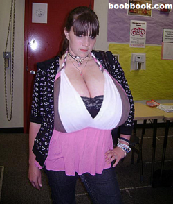 bet she got plenty of freinds too look her up know she wouldnt be lonely not with a body like hers lush huge tits,mmmmm,xxxxx.