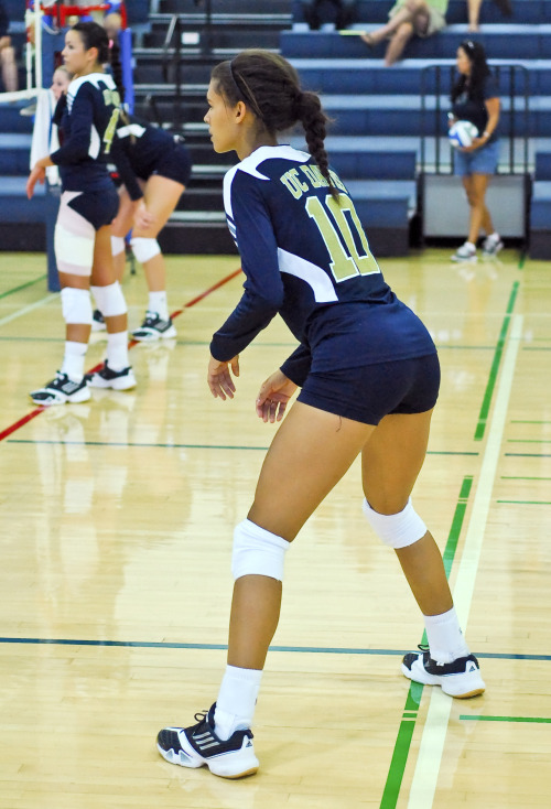 #10 Holland Seymour - UC Davis - 20-Aug-2011Blue Gold Scrimmage 2011Hickey Gym, Davis, California, U