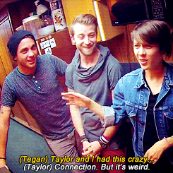 loislanes:  Carpool Confessional: Kitchen Edition with Taylor and Jeremy   AHAHAHAH