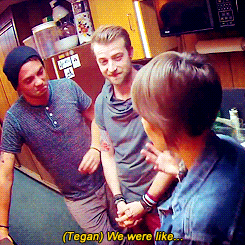 loislanes:  Carpool Confessional: Kitchen Edition with Taylor and Jeremy   AHAHAHAH