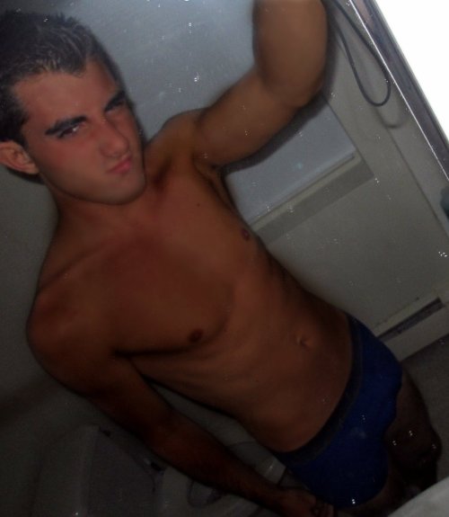 Tannn topless tuesday :P