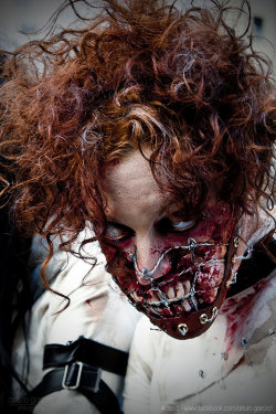 darkkaart:  Marcha Zombie Madrid 2012by ~arturo-garcia 