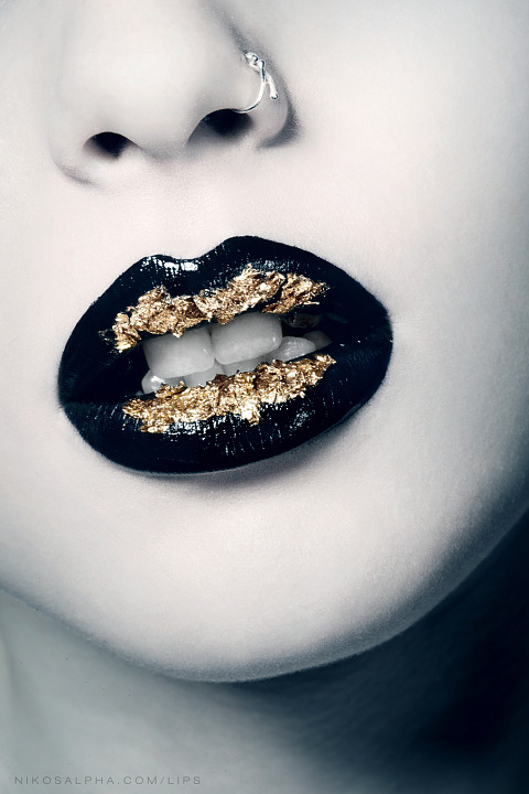 emilanton: You got gold on your lips..
