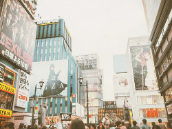 Rendermebreathless:  心斎橋 (By We’ll Become Silhouettes) 