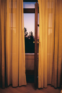 ciafa:  Untitled by Sumeja on Flickr. 