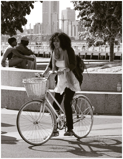 BI-CHIC-LE : Voir stumbled upon a sincerely cool blog ‘Cycle Chic’ and picked out our fa