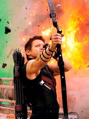 agradezco al universo que le cambiaron el traje a Hawkeye e_e