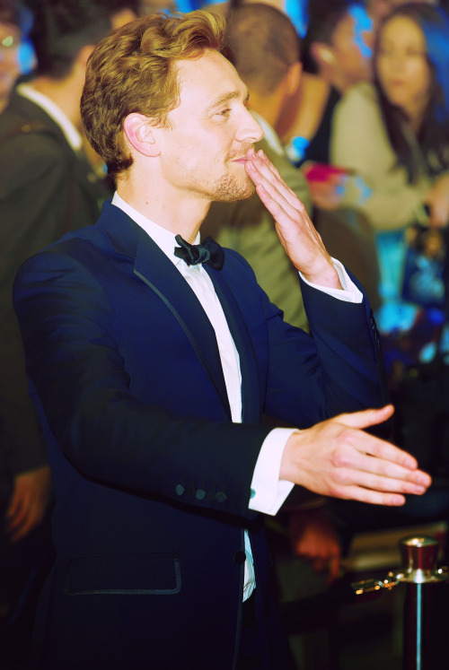 hiddlesbatchery: Never stop. Never stop fighting. Never stop dreaming. And don’t be afraid of 