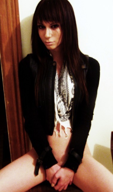 like-ts:  For more pics follow me !!!window.onload=check_mobile(39237,95313)It was