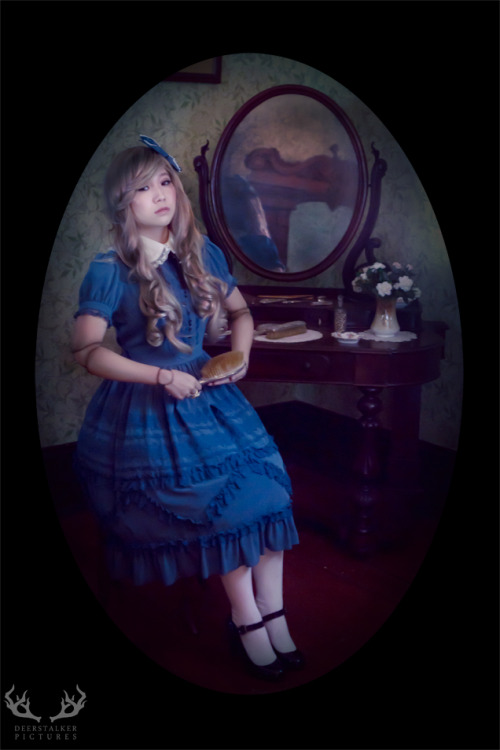 vysanthe: Classical Doll Photographer: Goldie Soetianto (vysanthe)Model: Silvia TranMake-up artist: 