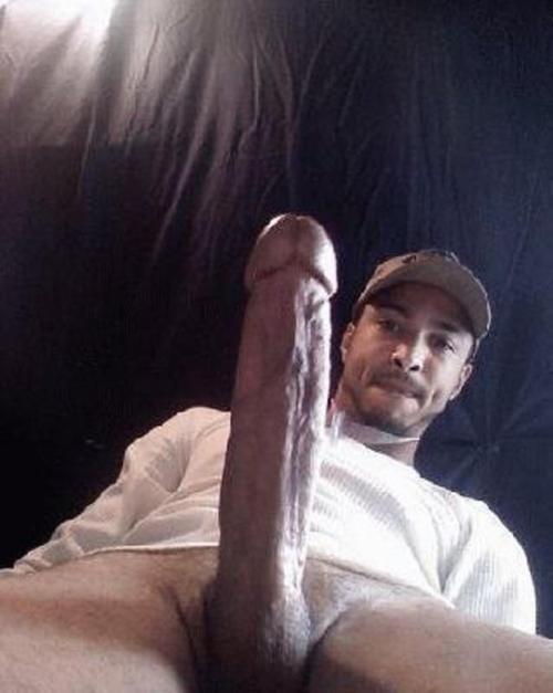 gayliciousporn:  kingaling-dingaling:  done-in-darkness:  13 Inches of Pure Unadulterated Pleasure no clue who this guy is…but he is sexy as fuck & that dick is a weapon that i’m drooling about….  I love this guys dick!   www.gayliciousporn.tumblr.com