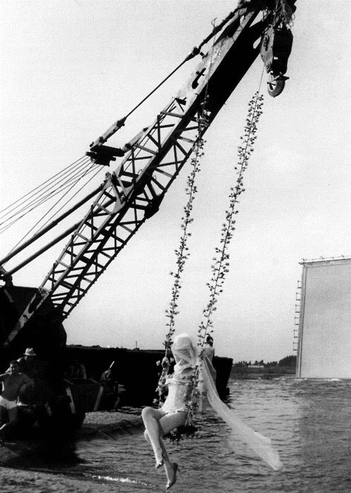 frenchtwist: Sandra Milo on set for Fellini’s Juliet of the Spirits, 1965