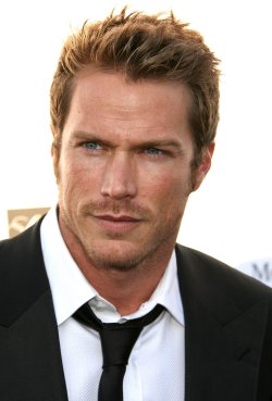  Jason Lewis 