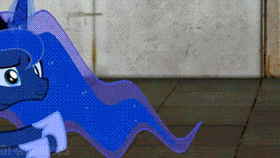mellydash:  And here we see the majestic horse.  Notice it’s divine intelligence.  