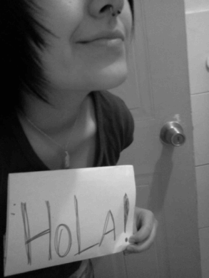 notrepropegalaxie:  i-willfollowyouintothedark:  HOLA! c:  la petiiiiiiiiiii ♥♥♥♥♥♥