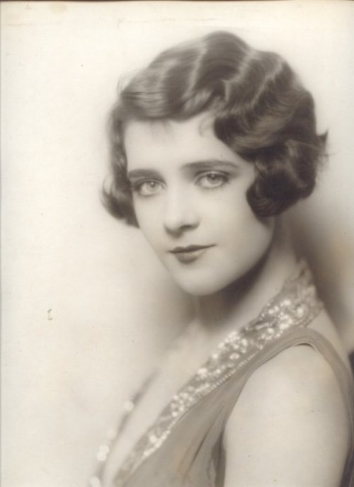 kindredspirits39:Young Ruby Keeler, 1920s.