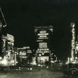 fuckyeahvintage-retro:  New York City, 1925