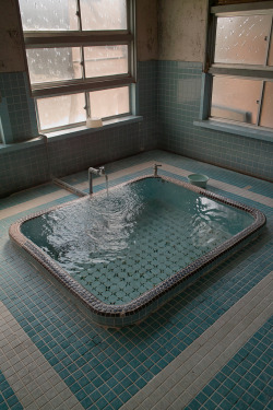 I want a tub like this.