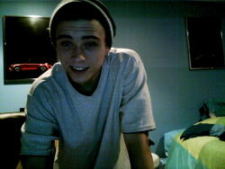 urbankisses:  muhbad:  all ready for skewl  wanna get married though