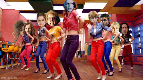 barnabasbaby:  unavox:  district-clato:  josephine12cute:  Fandom Showdown! | Tributes
