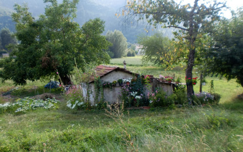 cabinporn:Garden cottage in The Netherlands. Submitted by Tanja Zonneveel.