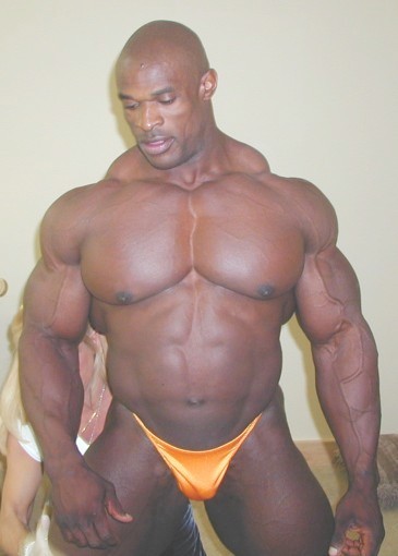 Sex lovehugemuscles:  Ronnie Coleman.  pictures