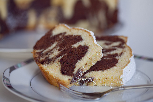 paris-catwalk:  I made a cake like this today c: