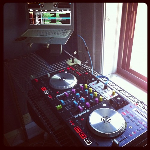 XXX Session #dj #serato #itch #numark #ns6 (Taken photo