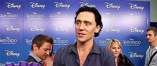 johanirae:  waxjism:  liminalzone:  GOOSE  no butt is safe when Renner’s indahouse also: Hiddles squirming delightedly  He’d tap that. TWICE. 