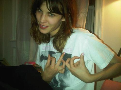 vomitburp:  whatever happened to “it’s on with alexa chung”  